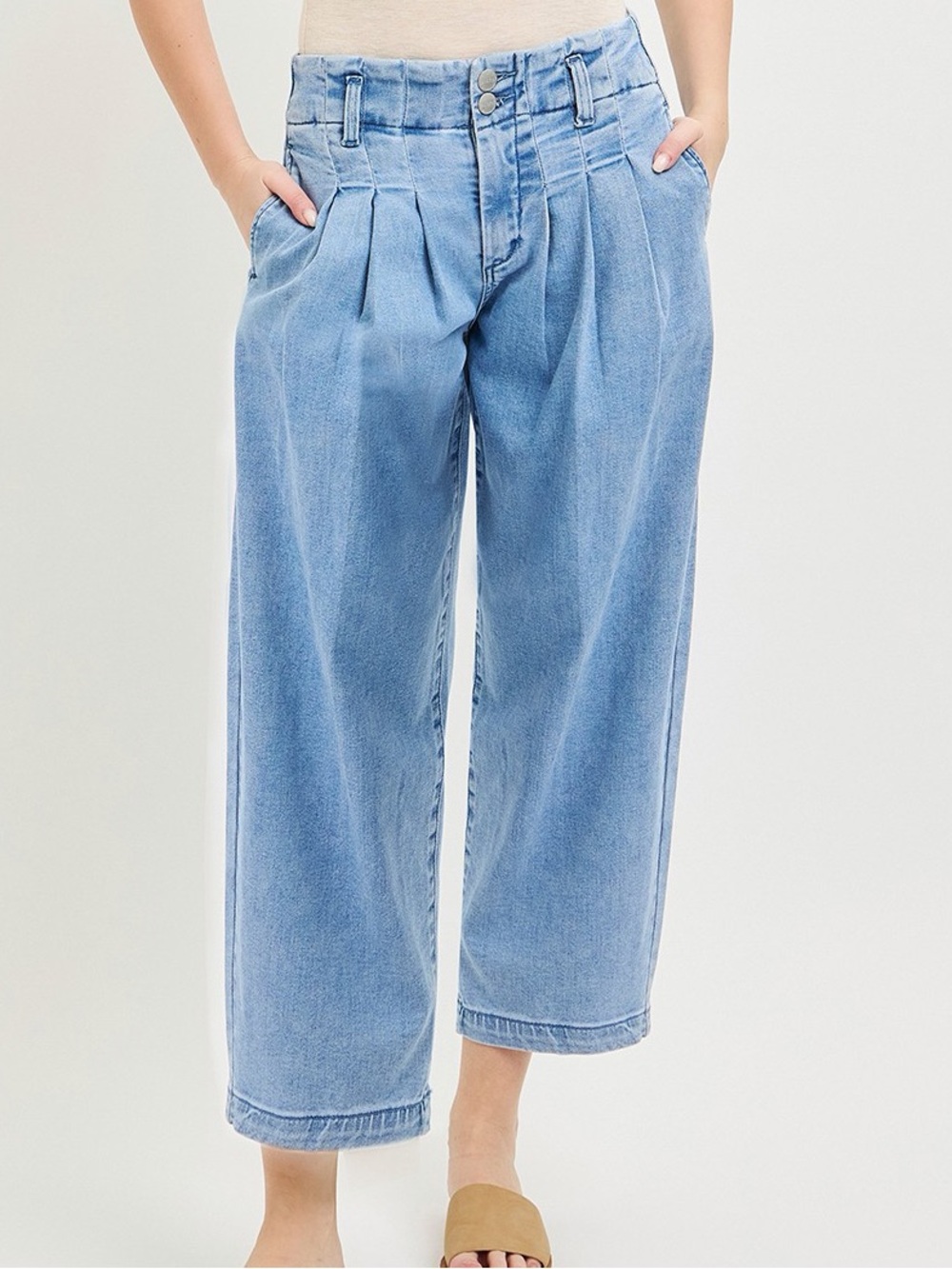 🩵 RISEN Slouchy Crop Barrel Pleated Jeans- medium wash - Picture 3 of 10